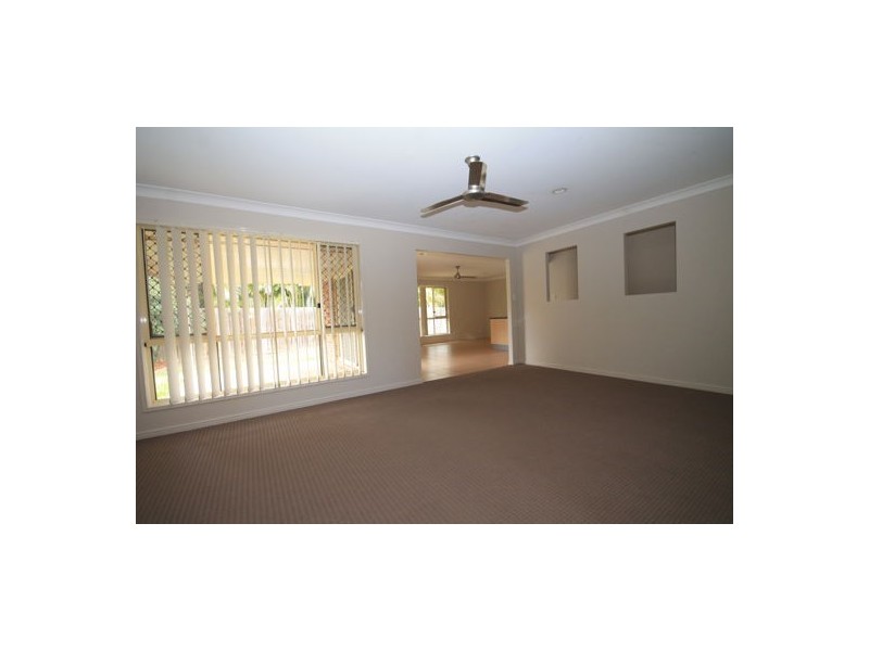 9 Brigalow Court, Morayfield QLD 4506