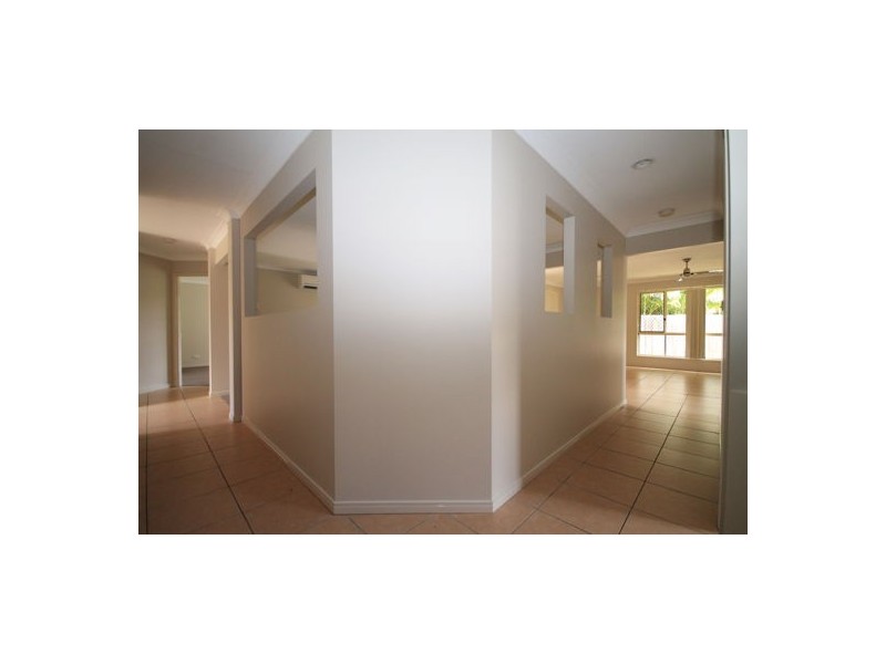 9 Brigalow Court, Morayfield QLD 4506