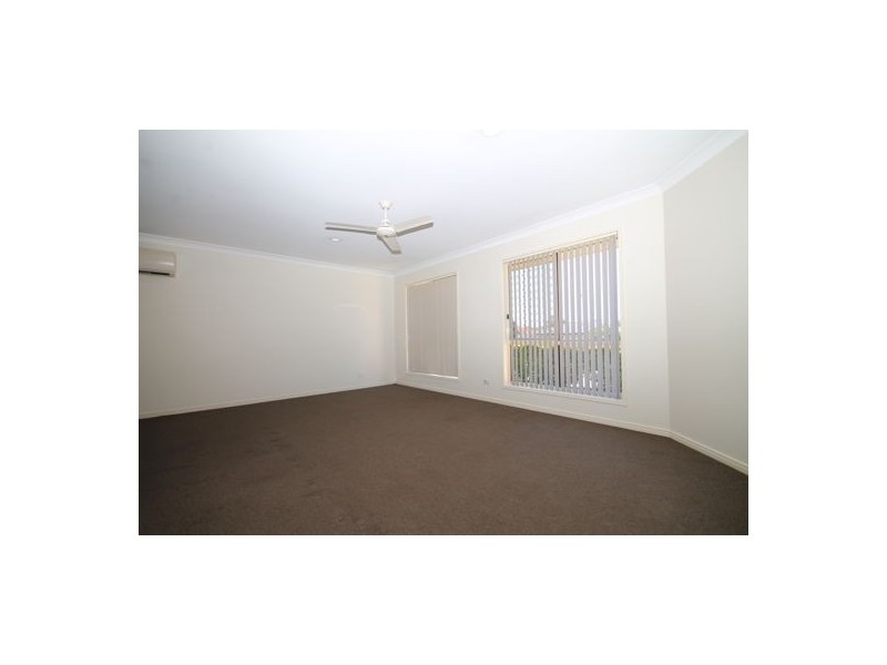 1 Peachester Court, Deception Bay QLD 4508