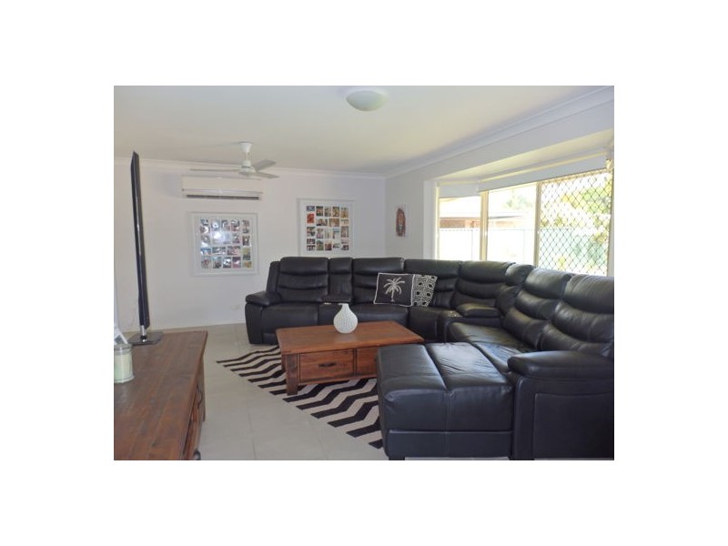 2 Bellbird Court, Bellmere QLD 4510