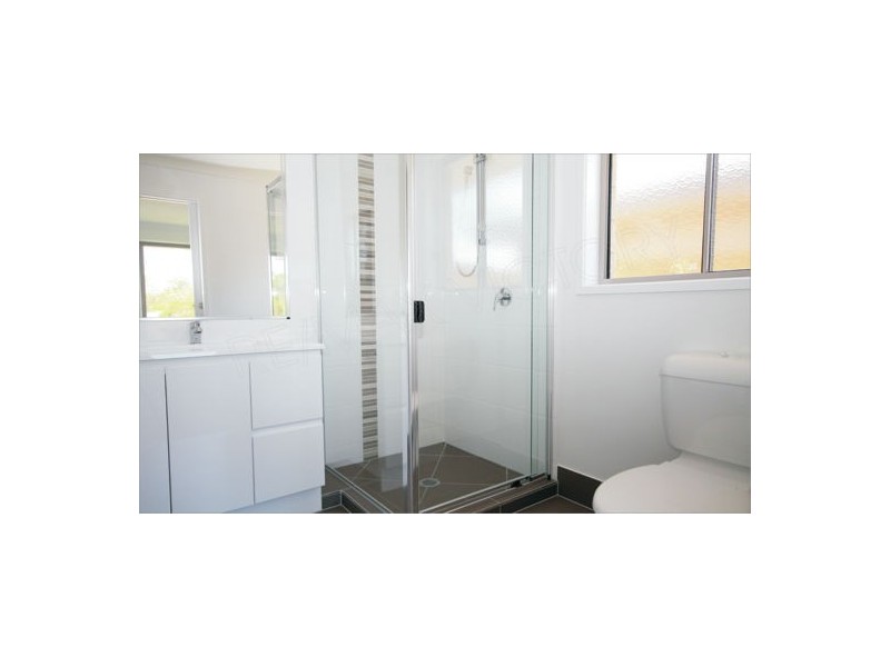 2 / 1 Adele Close, Morayfield QLD 4506