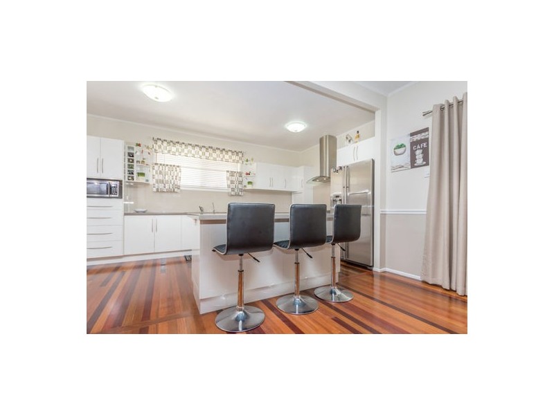 34 Lesley Ave, Caboolture QLD 4510