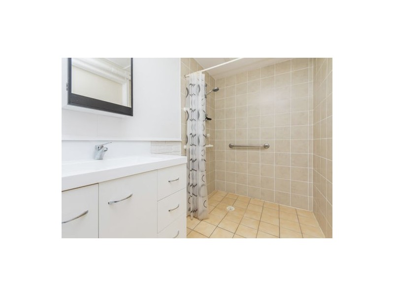 34 Lesley Ave, Caboolture QLD 4510