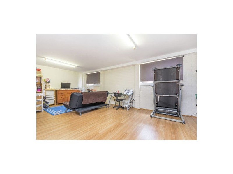 34 Lesley Ave, Caboolture QLD 4510