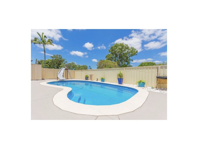 34 Lesley Ave, Caboolture QLD 4510