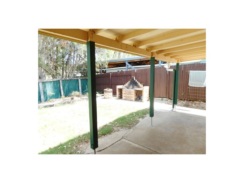 33 Pooles Road, Villeneuve QLD 4514