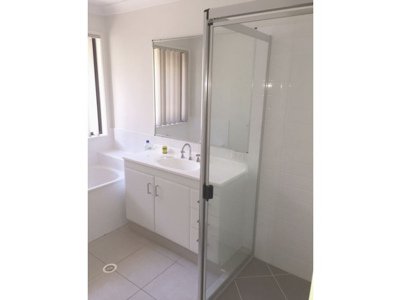 26 Hipwood Street, Morayfield QLD 4506