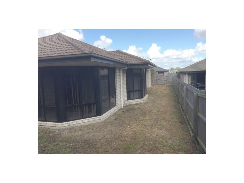 26 Hipwood Street, Morayfield QLD 4506