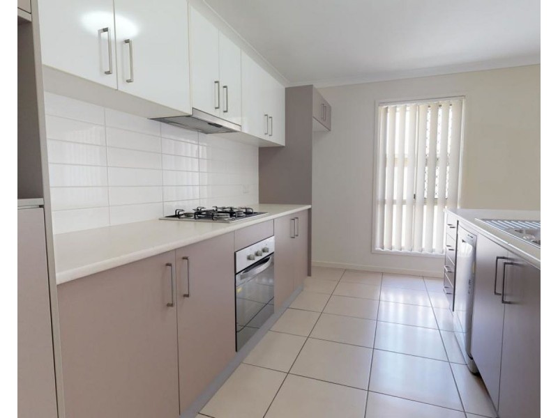 16 Keeley St, Morayfield QLD 4506