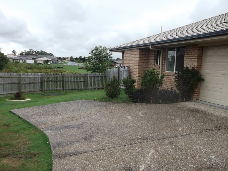 12 Bangalow Street, Morayfield QLD 4506