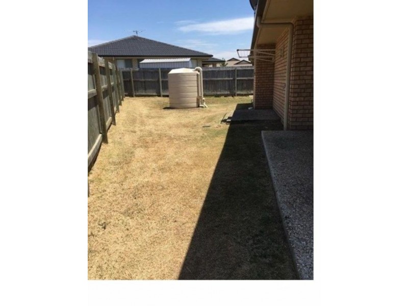 12 Bangalow Street, Morayfield QLD 4506