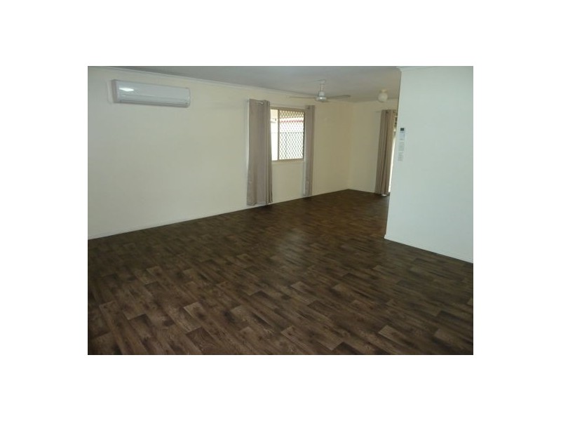 17 Crestwood Avenue, Morayfield QLD 4506