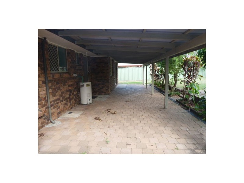 17 Crestwood Avenue, Morayfield QLD 4506