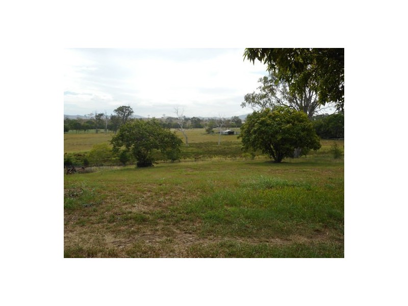 25 Ridge Street, Kilcoy QLD 4515