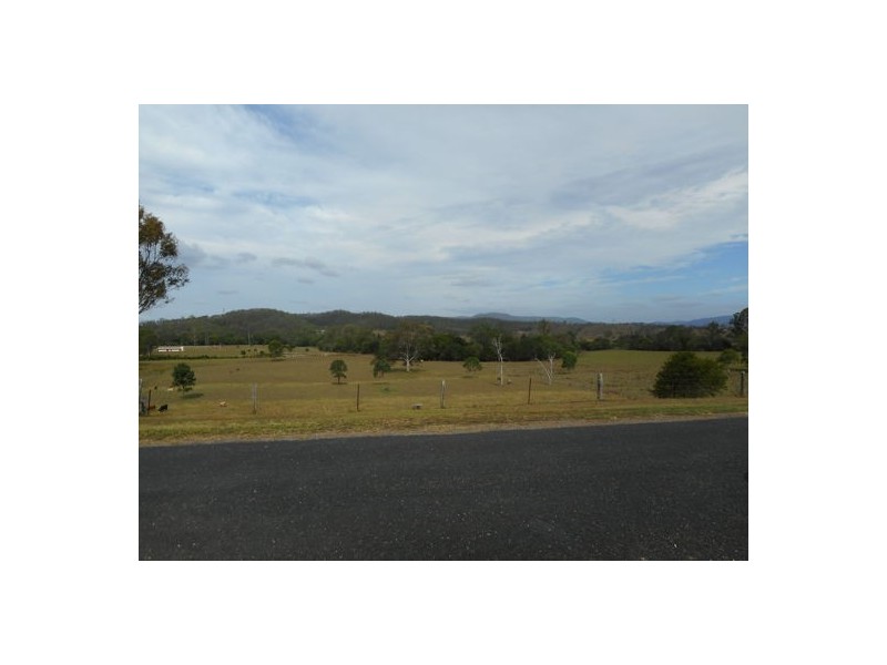 25 Ridge Street, Kilcoy QLD 4515