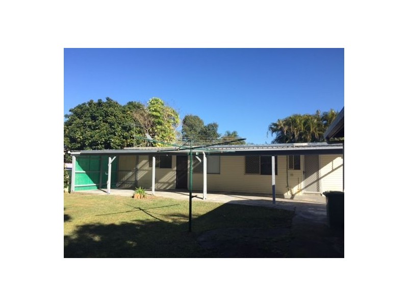 17 Shirley Street, Caboolture QLD 4510