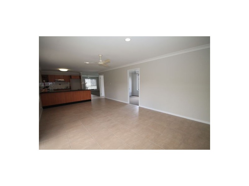 74 Coach Road West, Morayfield QLD 4506