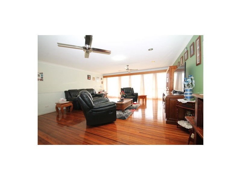 4 Sherwood Street, Morayfield QLD 4506