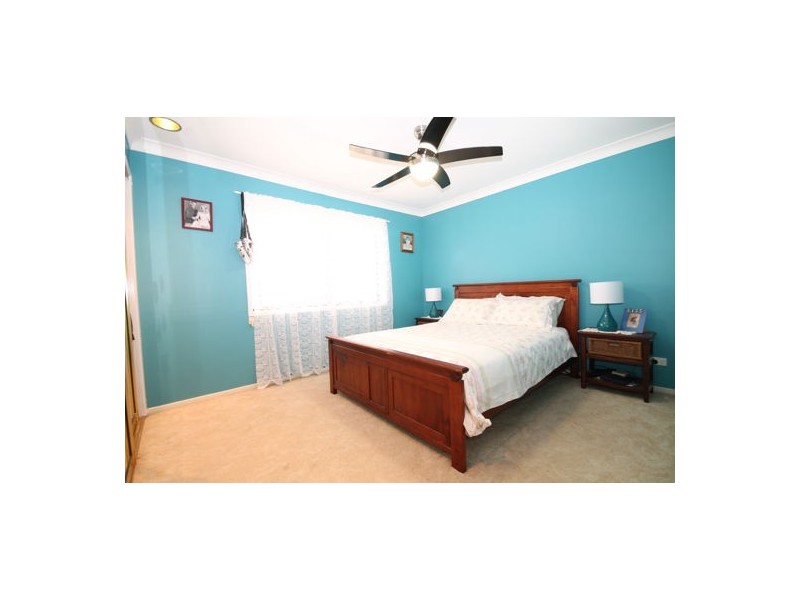 4 Sherwood Street, Morayfield QLD 4506