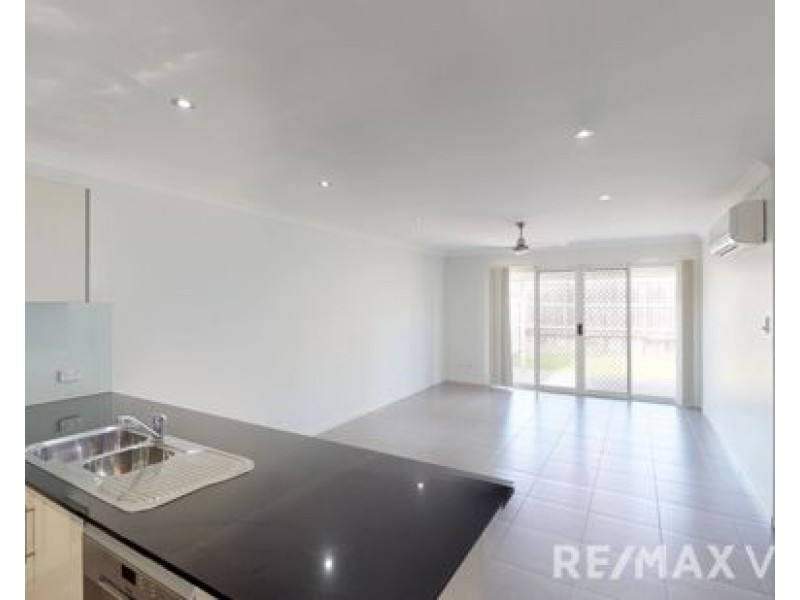 1/47 Waterfern Drive, Caboolture QLD 4510