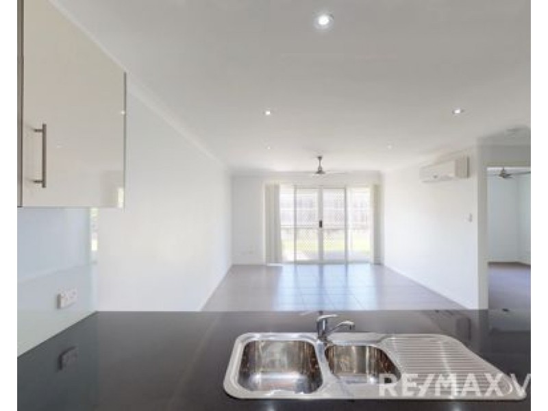 1/47 Waterfern Drive, Caboolture QLD 4510