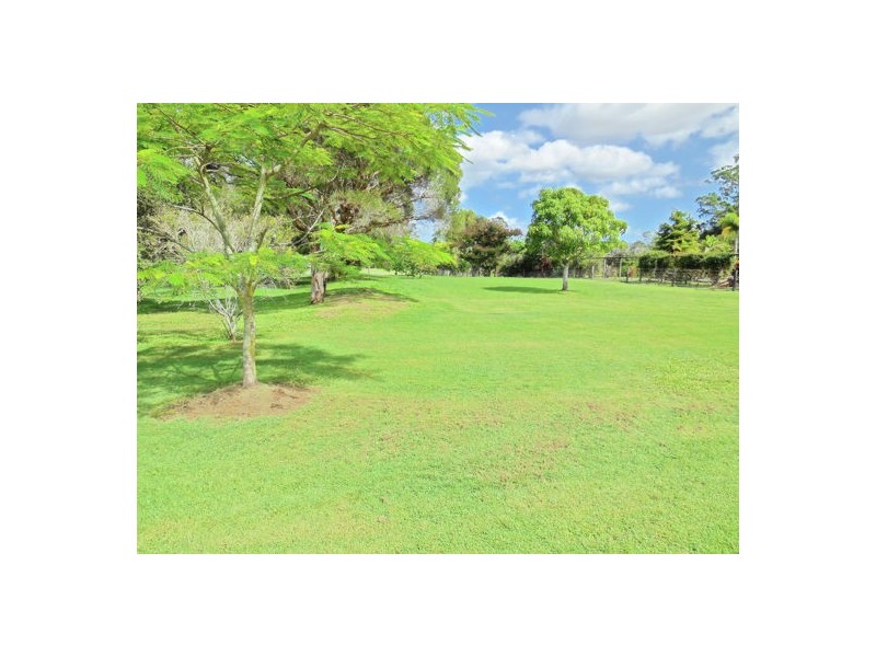 11 Aroona Court, Wamuran QLD 4512