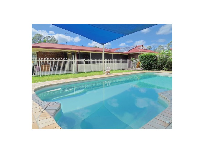 11 Aroona Court, Wamuran QLD 4512