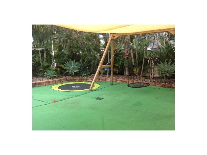 3 Silverbirch Court, Landsborough QLD 4550