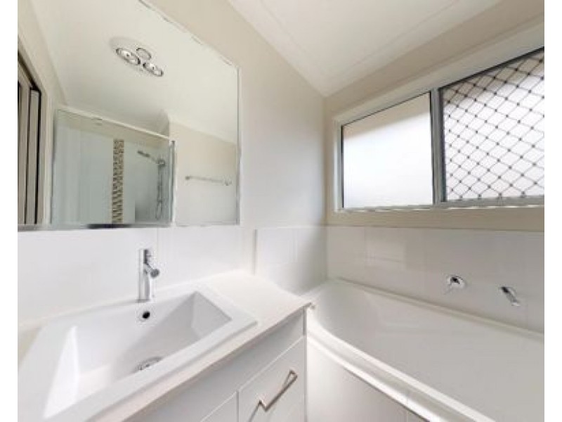 1/22 Coggins Street, Caboolture South QLD 4510