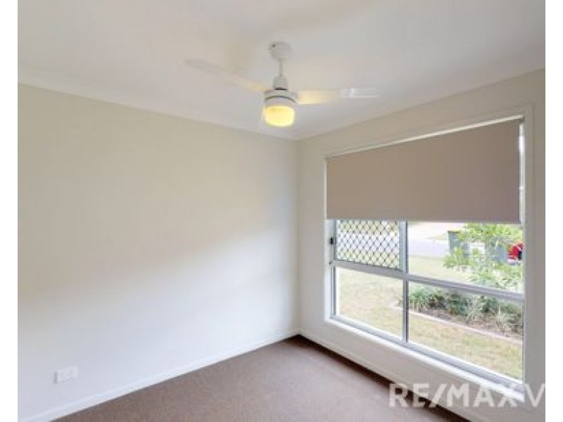 2/22 Coggins Street, Caboolture South QLD 4510