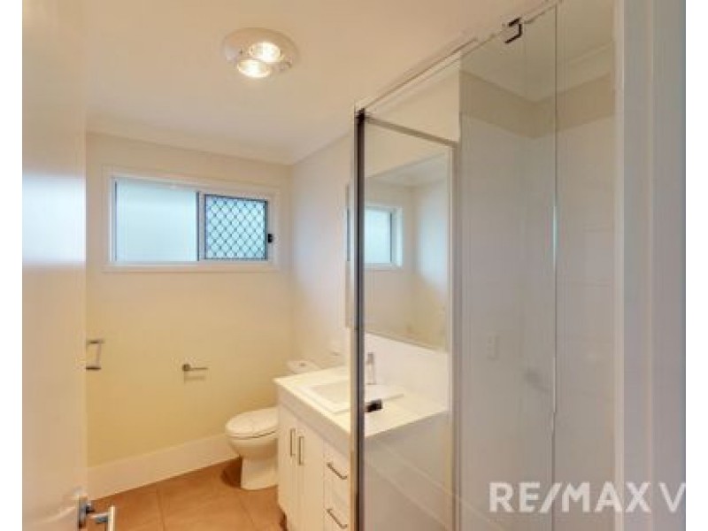2/22 Coggins Street, Caboolture South QLD 4510