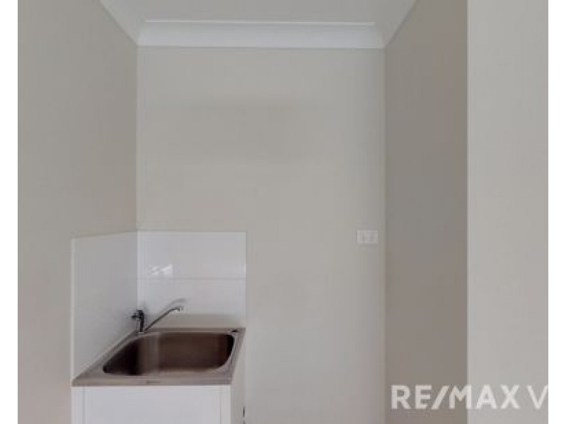2/22 Coggins Street, Caboolture South QLD 4510