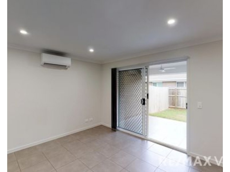 2/22 Coggins Street, Caboolture South QLD 4510