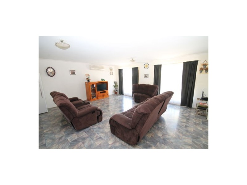 12 Kalunda Drive, Caboolture QLD 4510