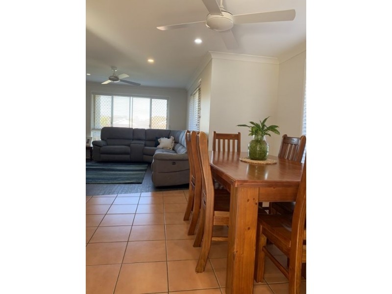 8 Noosa Court, Upper Caboolture QLD 4510