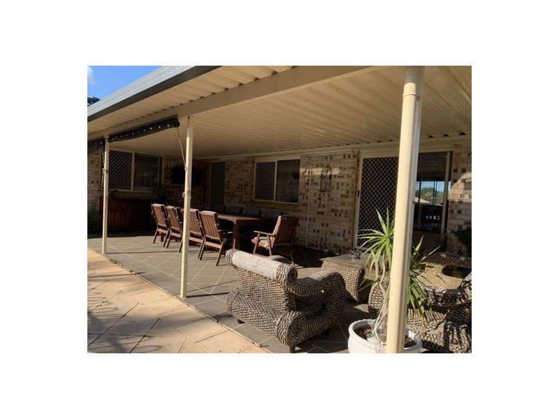 8 Noosa Court, Upper Caboolture QLD 4510