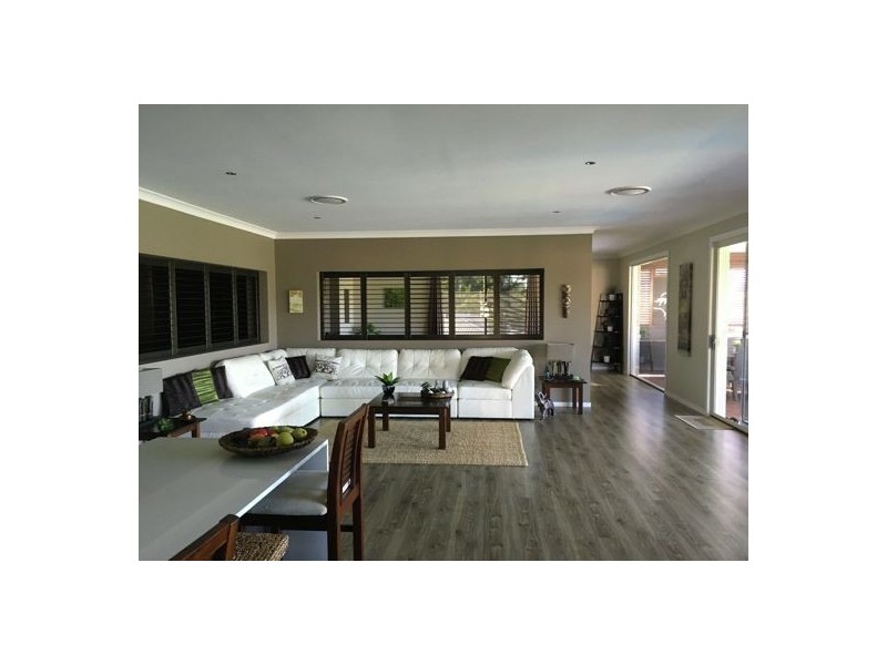 64 Springflats Ct, Moorina QLD 4506