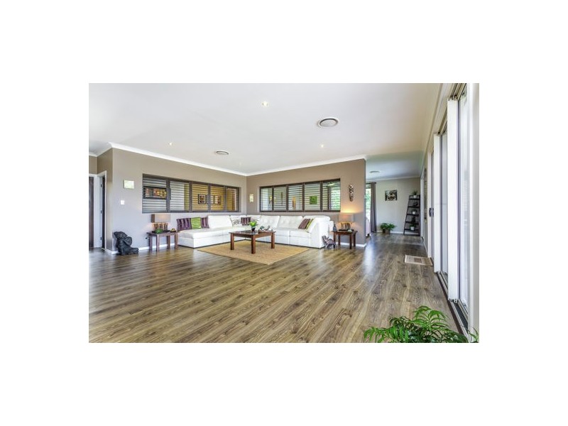 64 Springflats Ct, Moorina QLD 4506