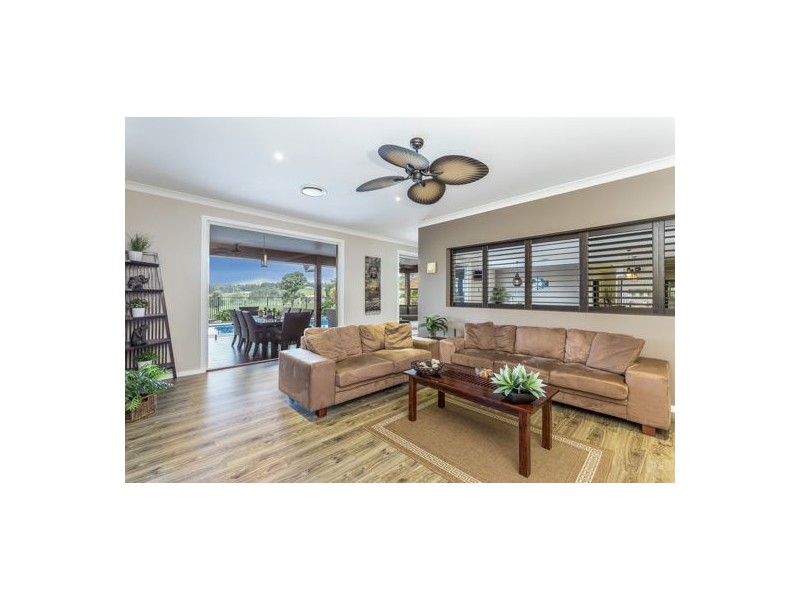 64 Springflats Ct, Moorina QLD 4506