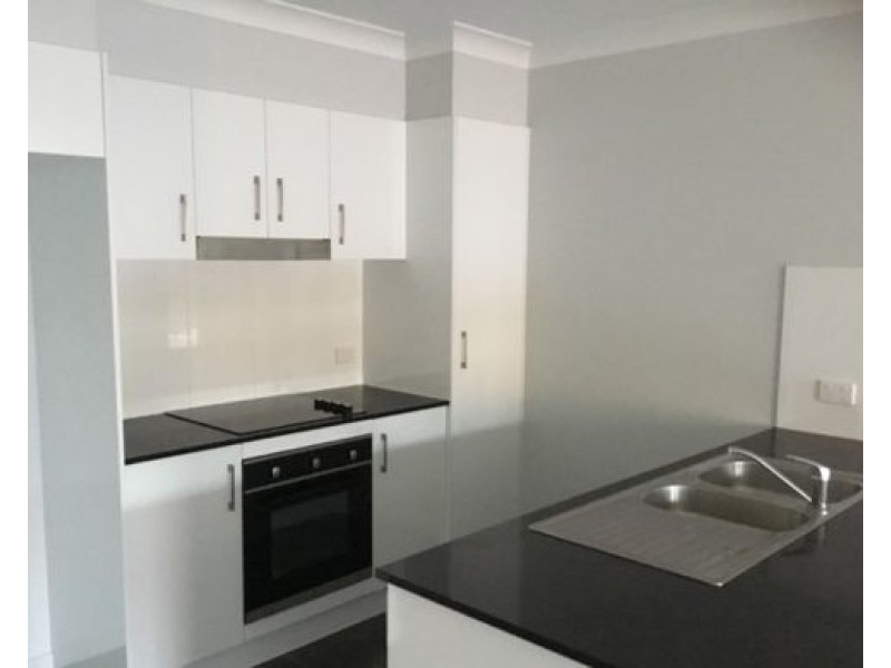 1/5 Sterling Road, Morayfield QLD 4506
