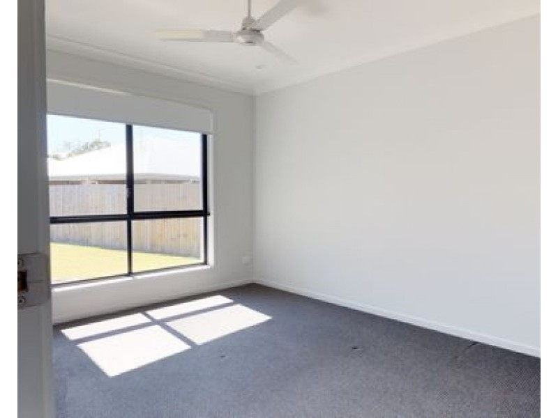 1/5 Sterling Road, Morayfield QLD 4506
