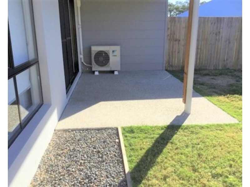 1/5 Sterling Road, Morayfield QLD 4506