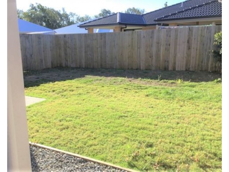 1/5 Sterling Road, Morayfield QLD 4506