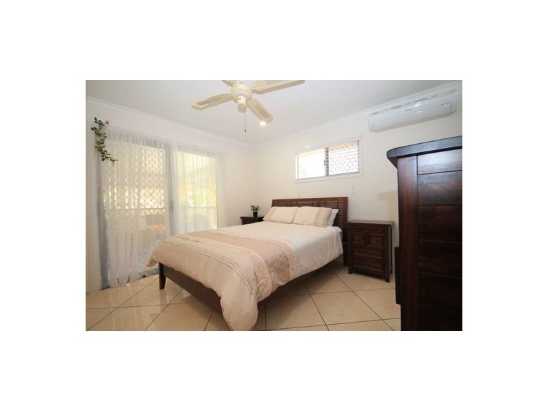 30 Oscar Crescent, Albany Creek QLD 4035