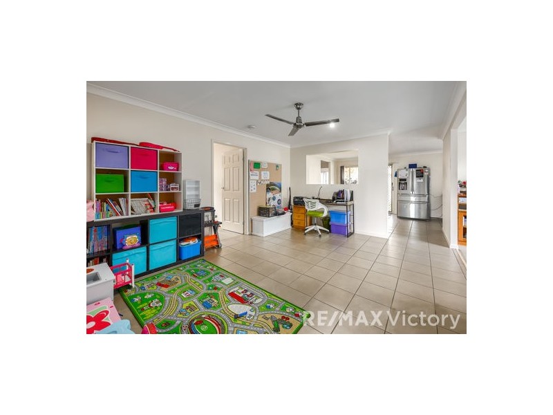 43 Nicole Street, Morayfield QLD 4506