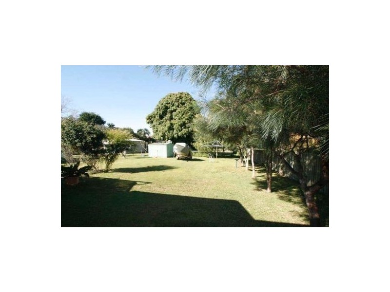 28 The Crescent, Kallangur QLD 4503