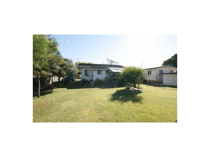 28 The Crescent, Kallangur QLD 4503