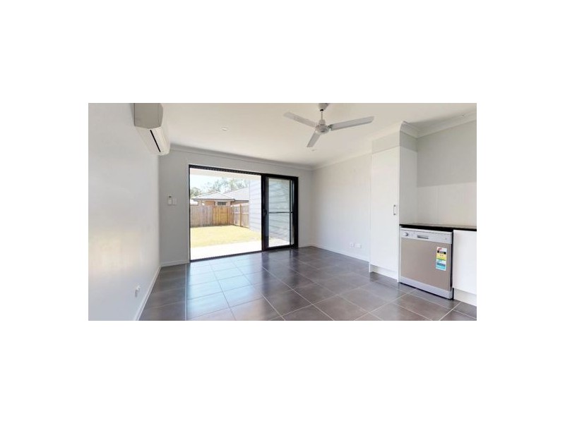 2/5 Sterling Road, Morayfield QLD 4506