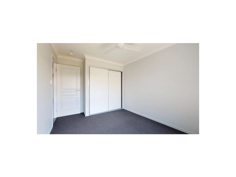 2/5 Sterling Road, Morayfield QLD 4506