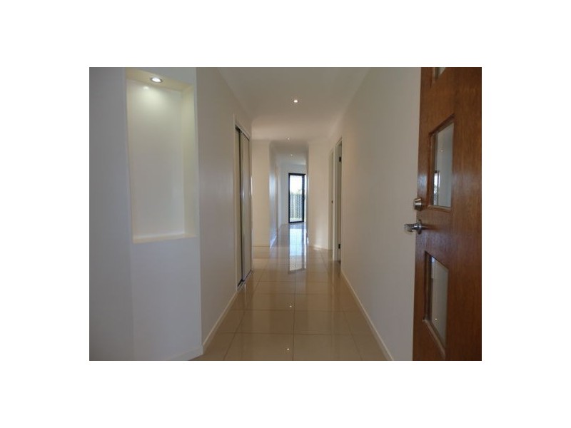 13 Bloomfield Court, Ormeau QLD 4208